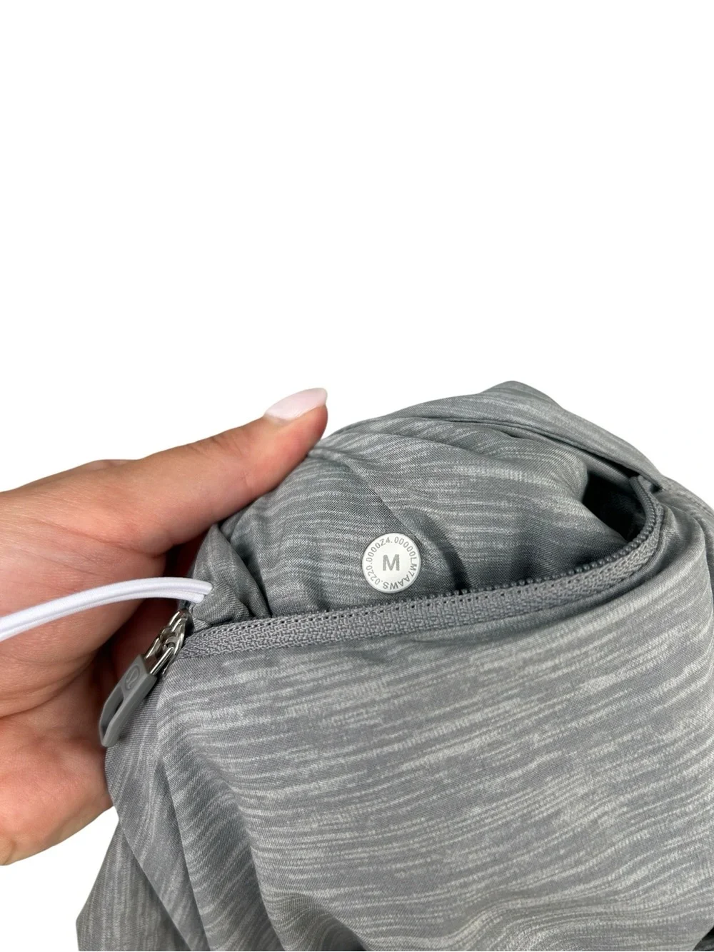 Lululemon Men's T.H.E. Short - 9" Linerless - Size Medium - Light Gray - Summer - Picture 7 of 9